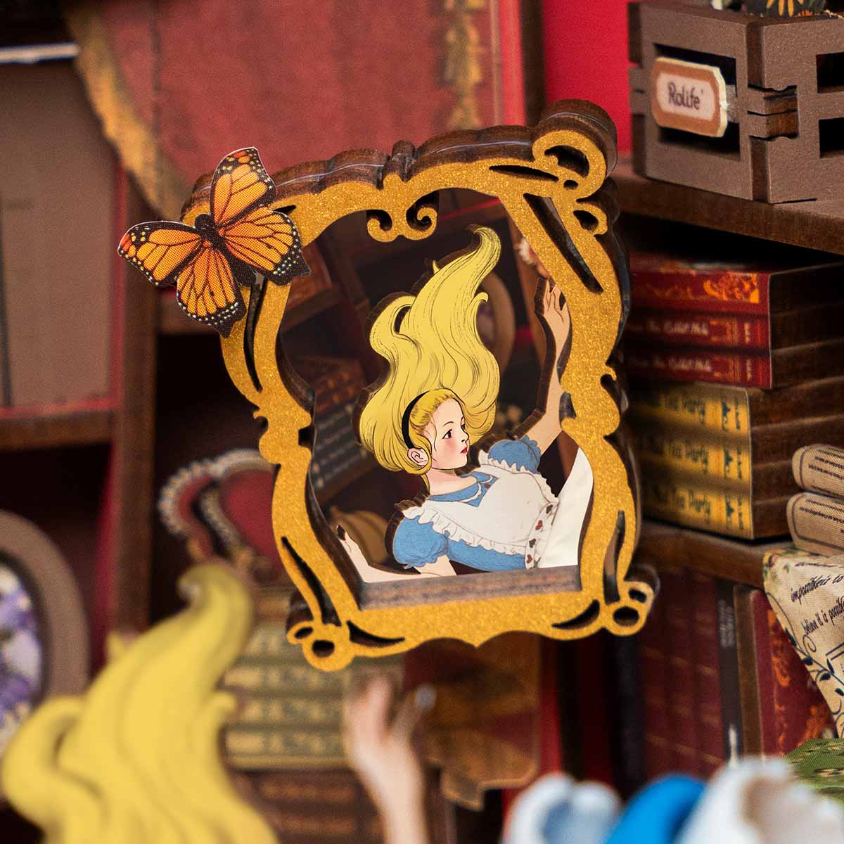 Book Nook "Imersão no País das Maravilhas" DIY (Faça Você Mesmo)