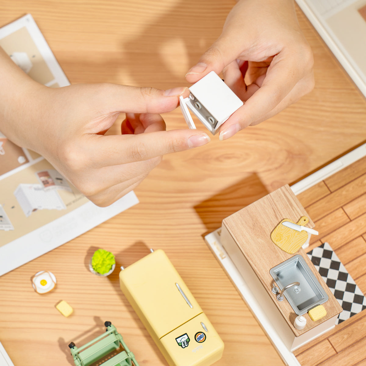 Casa Miniatura "Cozinha das Delícias" DIY (Faça Você Mesmo)