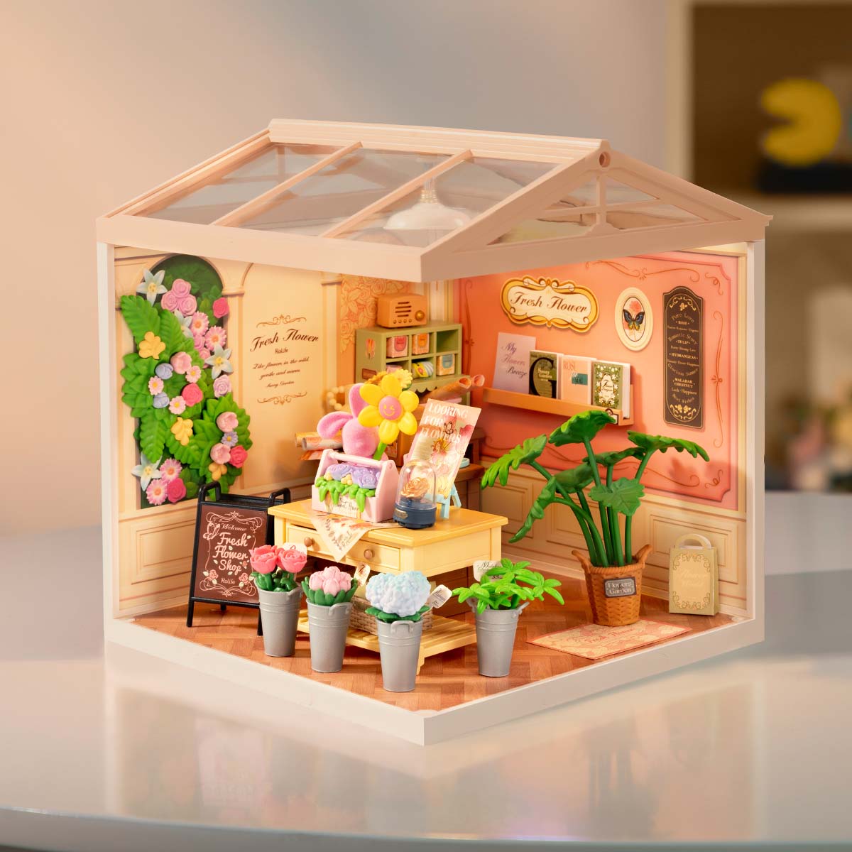 Casa Miniatura "Floricultura Encantadora" DIY (Faça Você Mesmo)