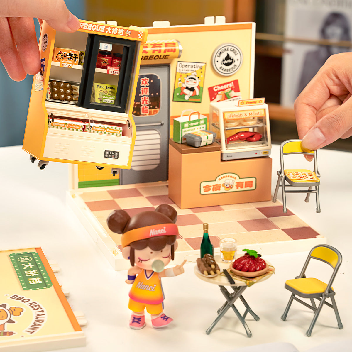 Casa Miniatura "Lanchonete Urbana" DIY (Faça Você Mesmo)