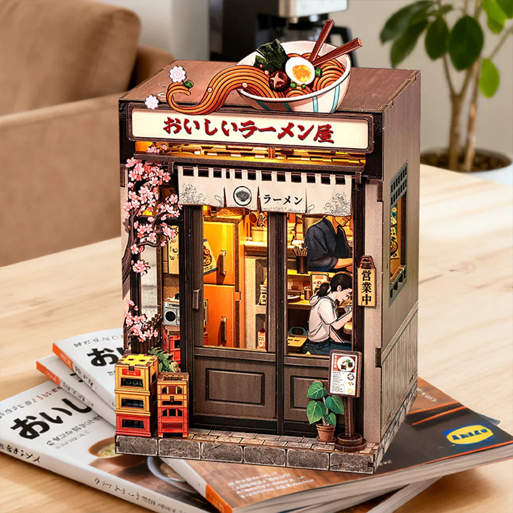 Casa Miniatura "Restaurante Oishii Ramen" DIY (Faça Você Mesmo)