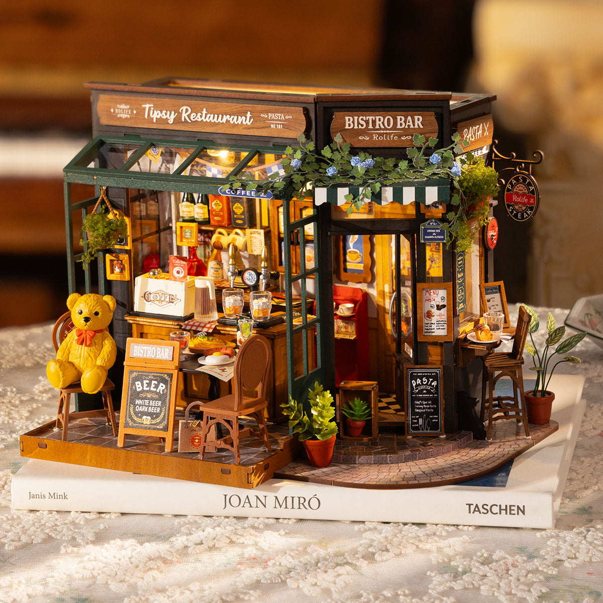 Casa Miniatura "Tipsy Restaurante & Bistrô" DIY (Faça Você Mesmo)