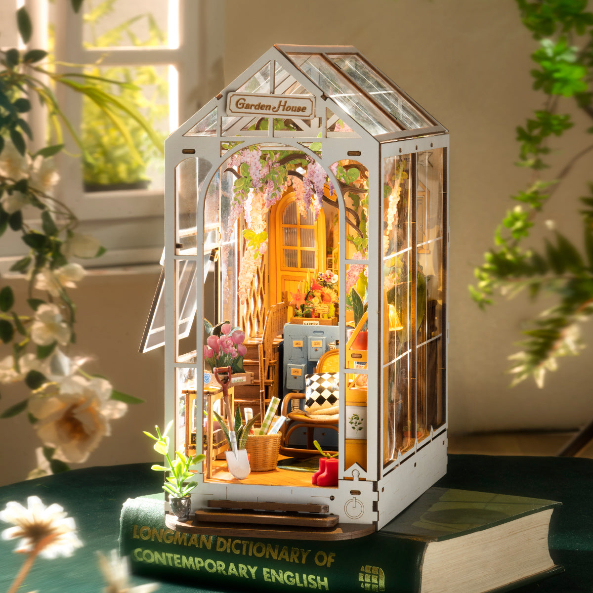 Book Nook "Casa do Jardim" DIY (Faça Você Mesmo)
