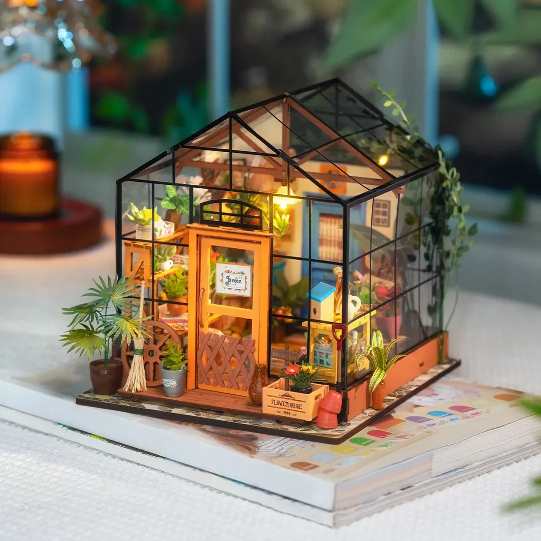 Casa Miniatura "Casa de Flores Encantadora" DIY (Faça Você Mesmo)