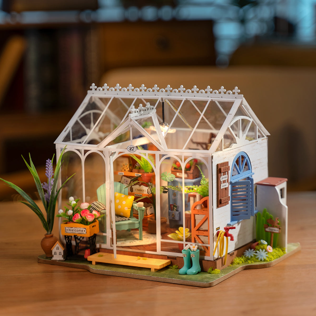 Casa Miniatura "Casa de Jardim Encantadora" DIY (Faça Você Mesmo)
