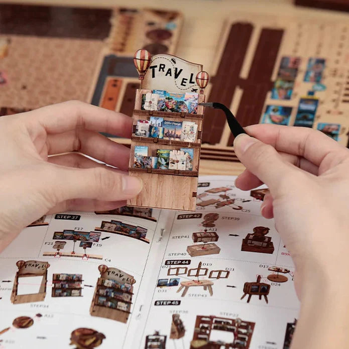 Casa Miniatura "Livraria Caminhos do Viajante" DIY (Faça Você Mesmo)