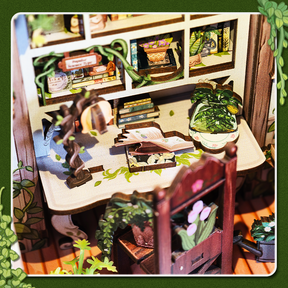 Casa Miniatura "Livraria de Plantas" DIY (Faça Você Mesmo)