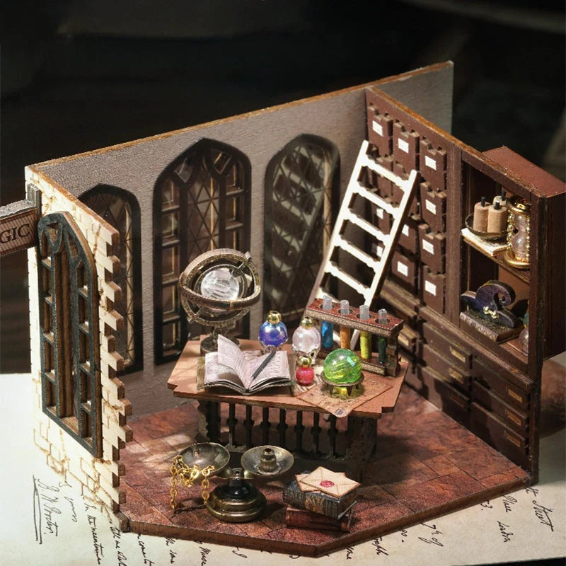 Casa Miniatura "Oficina de Feitiçaria Arcana" DIY (Faça Você Mesmo)