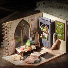 Casa Miniatura "Oficina de Feitiçaria Arcana" DIY (Faça Você Mesmo)