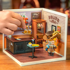 Casa Miniatura "Pub da Celebração" DIY (Faça Você Mesmo)
