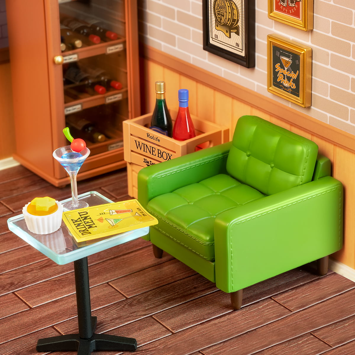 Casa Miniatura "Pub da Celebração" DIY (Faça Você Mesmo)