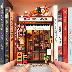 Casa Miniatura "Restaurante Oishii Ramen" DIY (Faça Você Mesmo)