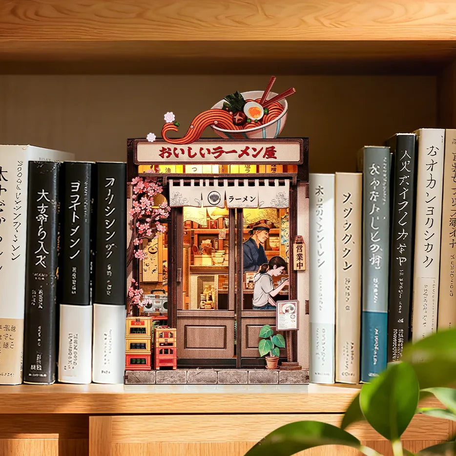 Casa Miniatura "Restaurante Oishii Ramen" DIY (Faça Você Mesmo)