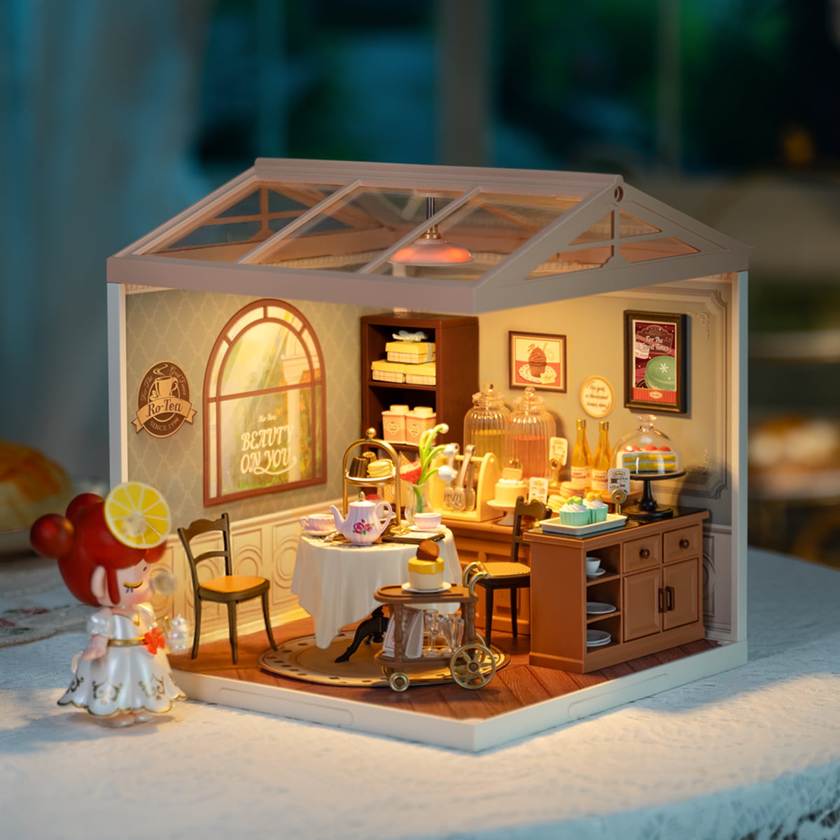Casa Miniatura "Salão de Chá Clássico" DIY (Faça Você Mesmo)