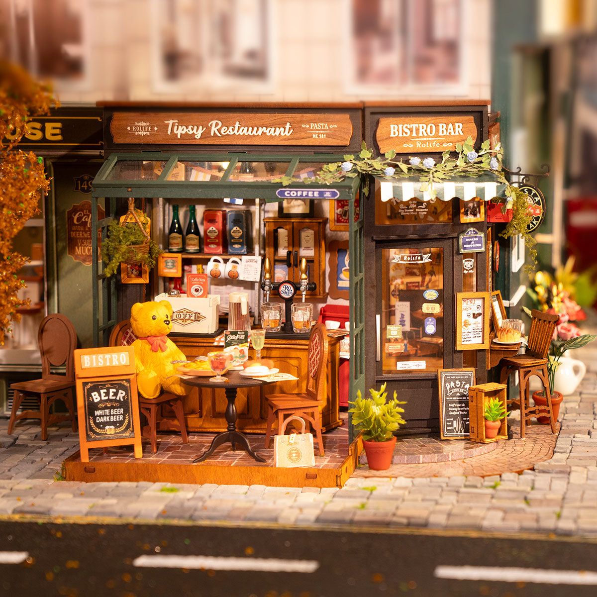 Casa Miniatura "Tipsy Restaurante & Bistrô" DIY (Faça Você Mesmo)